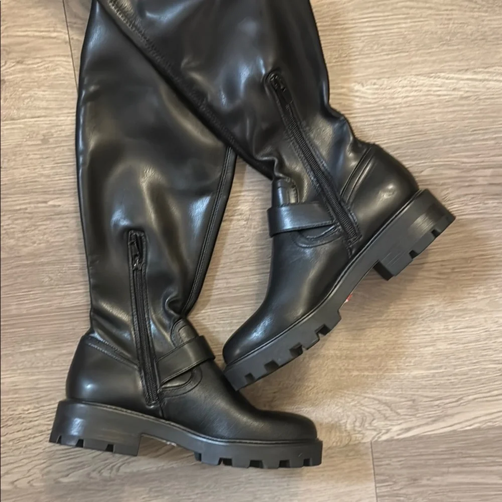 Nine West Nans Lug Sole Over The Knee Black Boots Size 6 NWOB